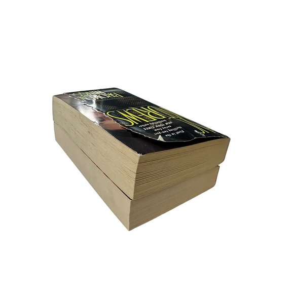 V.C. Andrew’s Broken Flight Series complete set volumes #1&2 2003 paperbacks - Picture 5 of 5